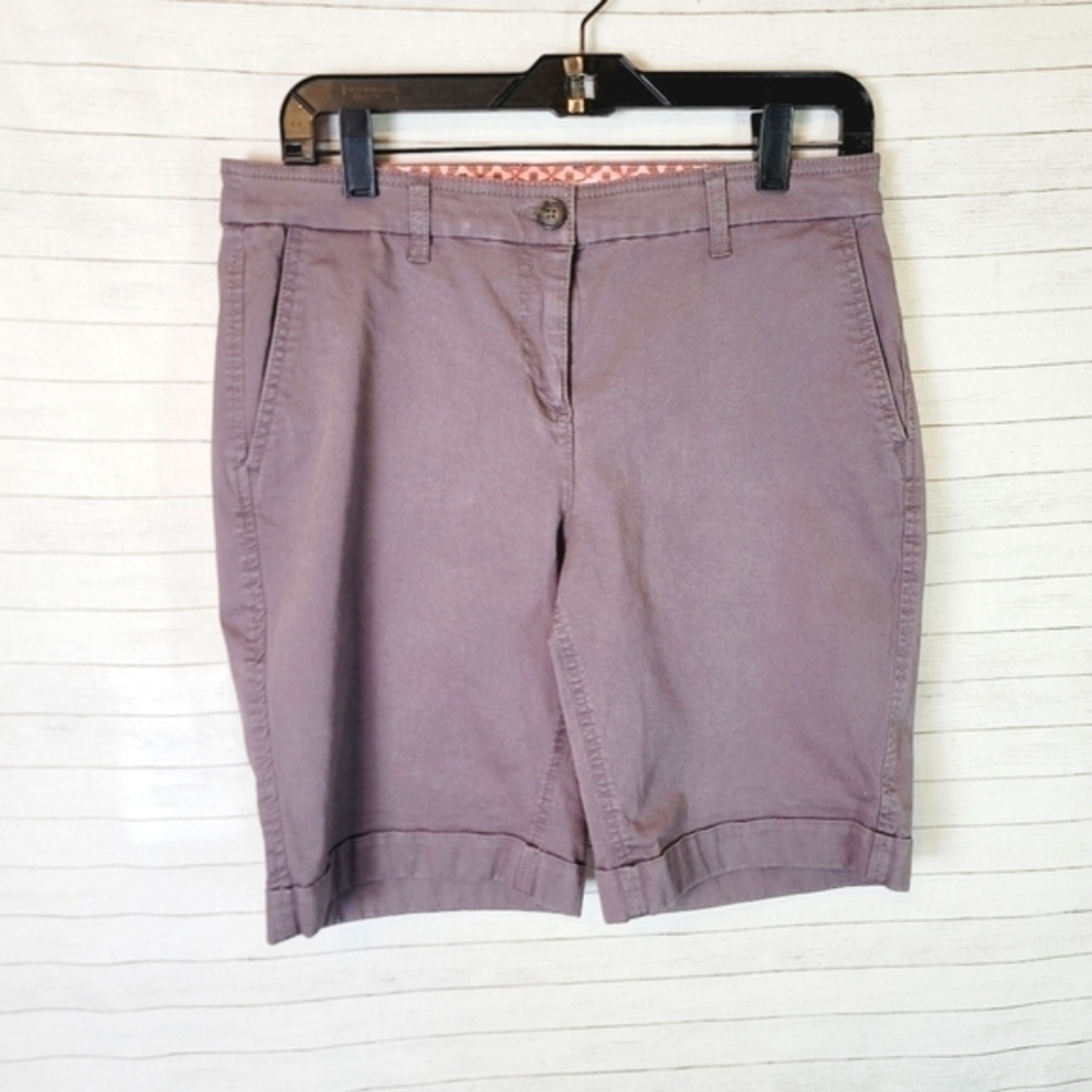 BODEN GRAY KHAKI BERMUDA SHORTS, SZ 6